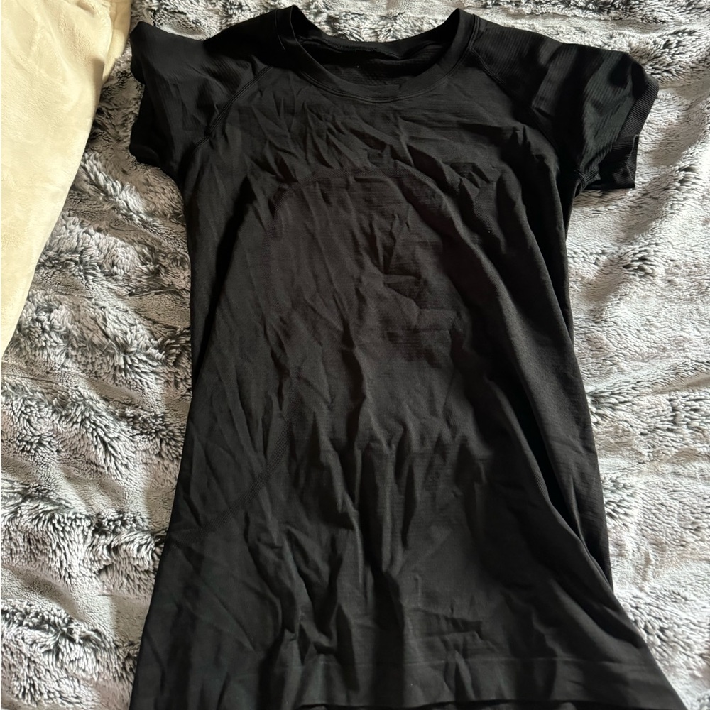 Lululemon swiftly tech short sleeve 2.0
